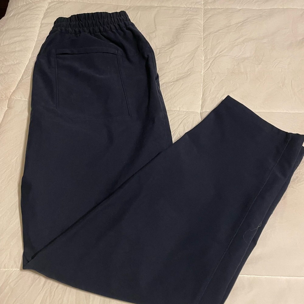 Lululemon bow line pants size L